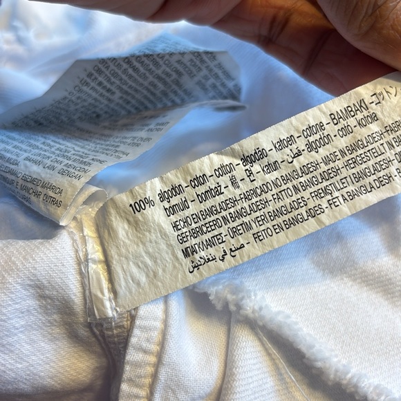 NWOT Zara Buttoned Paperbag Baggy White High Waist Short Size 6 - Picture 11 of 11